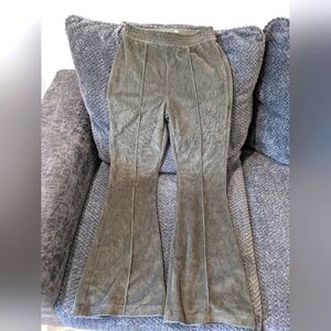 AERIE Groove On Velour Flare Pants Size XS Olive Green Ribbed